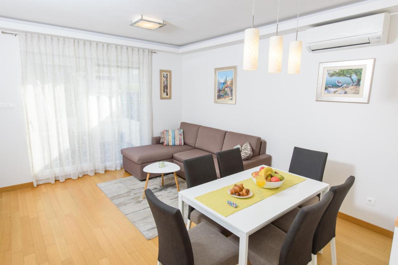 Apartment Nikolina Podstrana Exterior photo